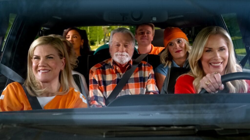 Leanne Morgan and Kristen Johnston share a laugh in Leanne on Netflix.